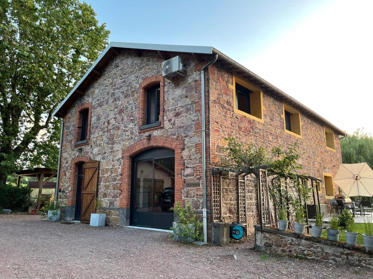 La Grange Aux Hirondelles - Appartement Complet Et Independant Commelle-Vernay Dış mekan fotoğraf