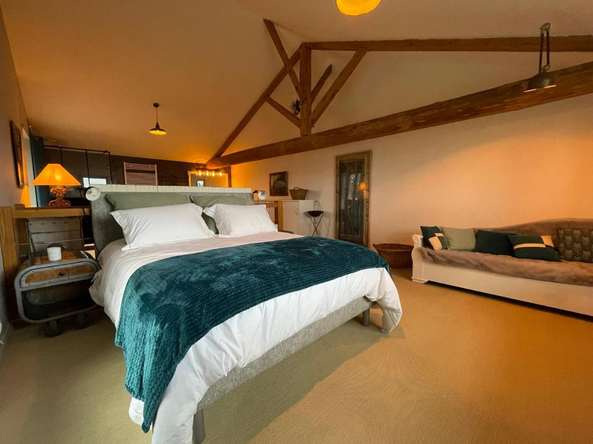 La Grange Aux Hirondelles - Appartement Complet Et Independant Commelle-Vernay Dış mekan fotoğraf