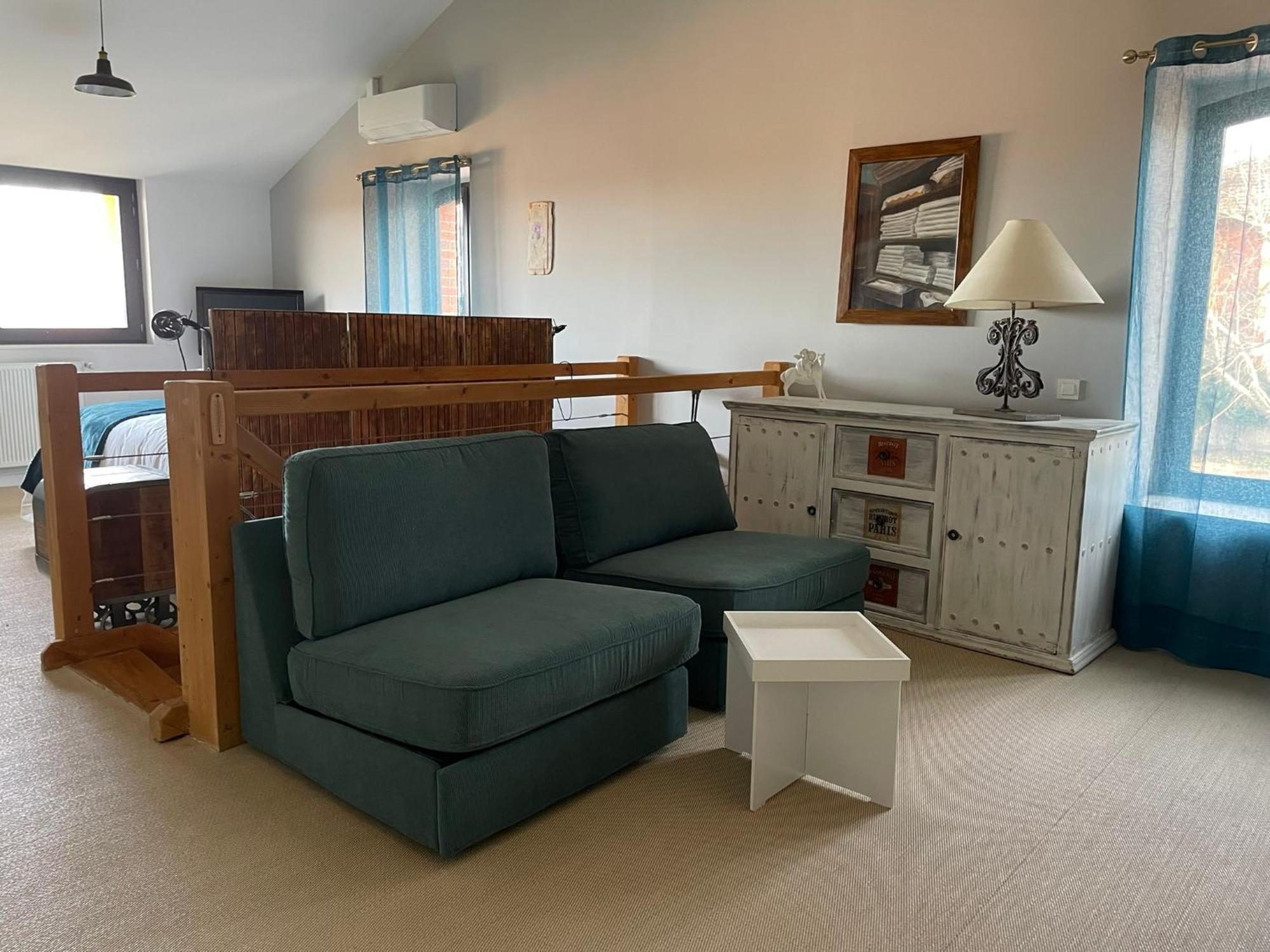 La Grange Aux Hirondelles - Appartement Complet Et Independant Commelle-Vernay Dış mekan fotoğraf
