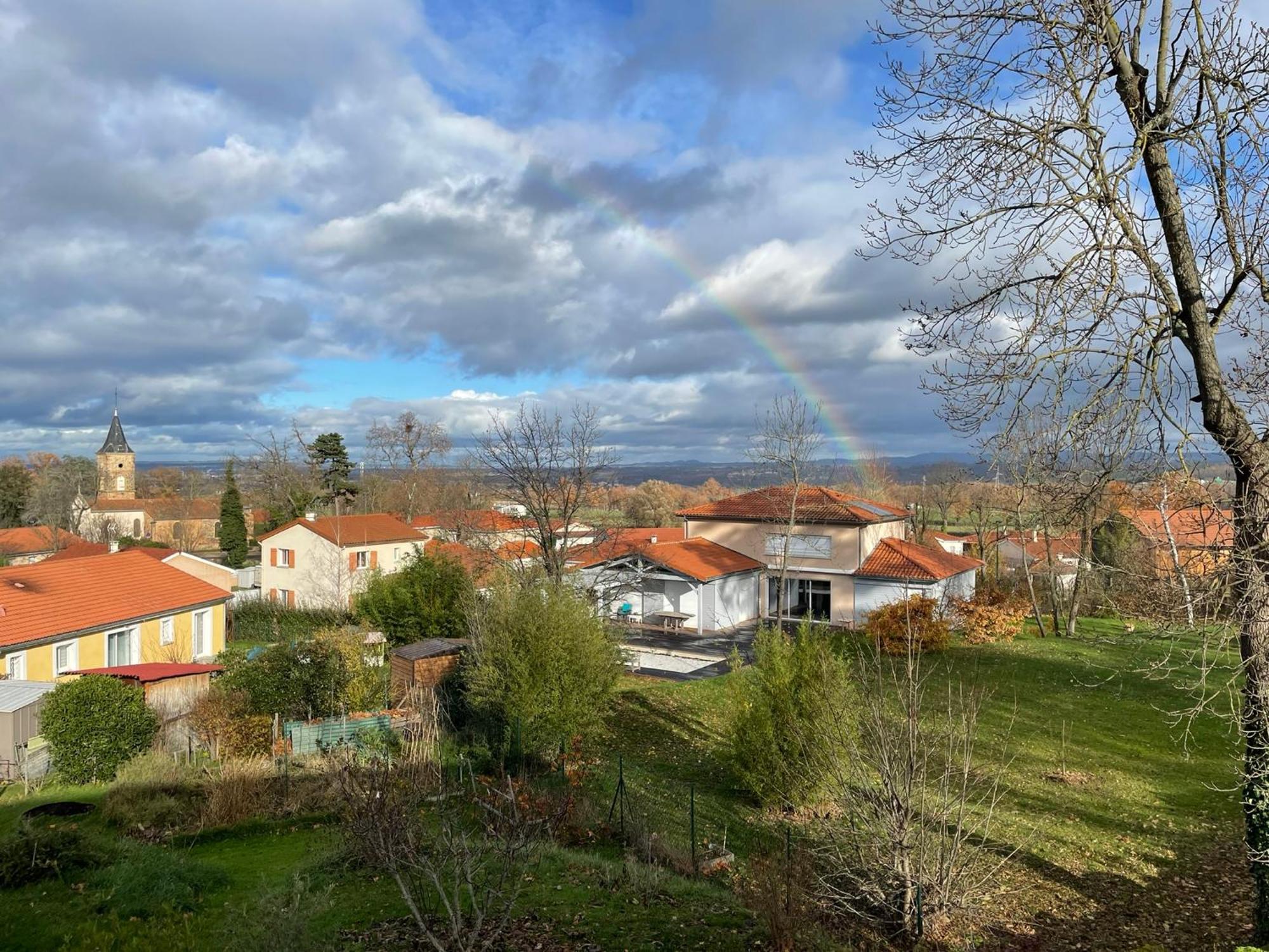 La Grange Aux Hirondelles - Appartement Complet Et Independant Commelle-Vernay Dış mekan fotoğraf